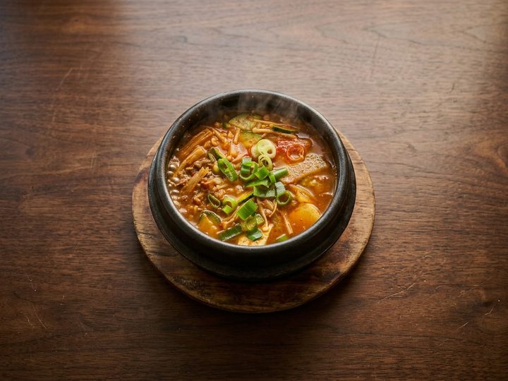 차돌된장찌개 (Beef Brisket Soybean Paste Stew)