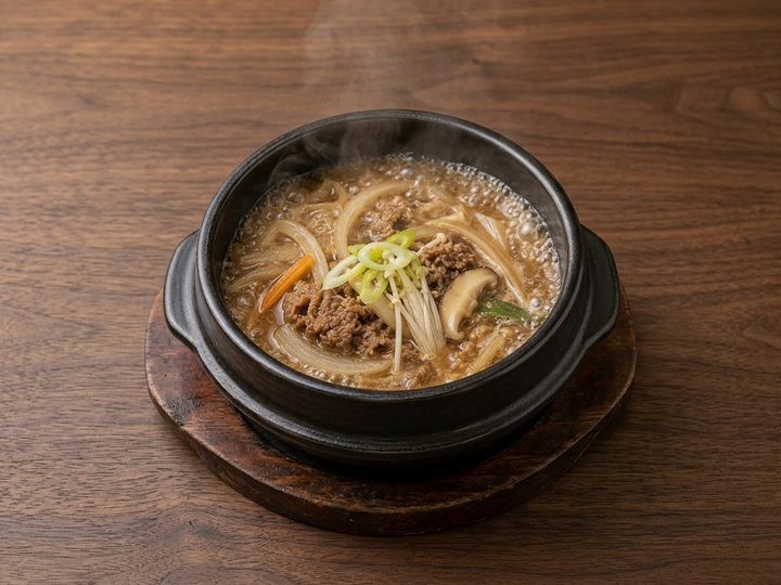 뚝배기 불고기 (Bulgogi in an Earthenware Pot)
